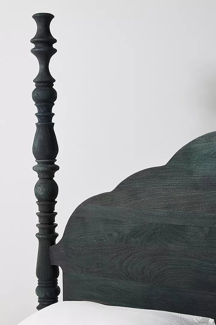 Colonial Acacia Wood Poster Bed With Black Finish