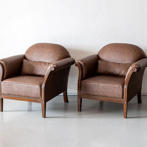 Traditional Luxurious Teakwood Single Seater Sofa