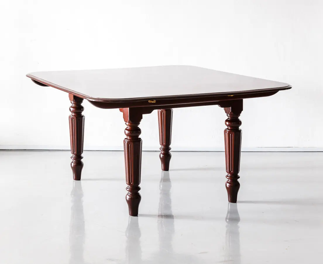 Traditional & Luxurious Teakwood Dining Table