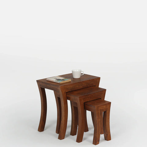 Classic Solid Wood Set of 3 Side Table In Natural Finish